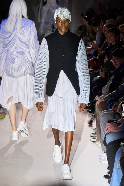 Look 37